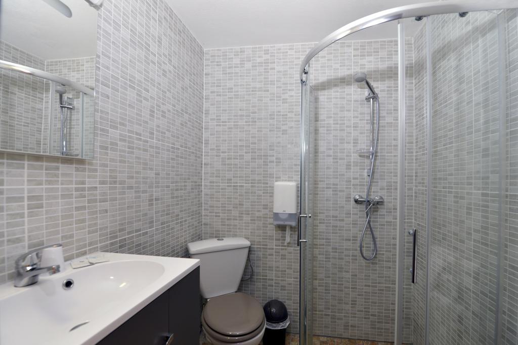 Hotel Belledonne Le Bourg-d'Oisans Ngoại thất bức ảnh